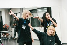 左から時計回りにベル・ドナルド、ノノ3、WACK前田氏。