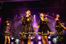 「fishbowl 1st oneman tour『ブリストルシュブンキン』」ファイナル公演の様子。（撮影：ヤギタツノリ）