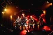 「fishbowl 1st oneman tour『ブリストルシュブンキン』」ファイナル公演の様子。（撮影：ヤギタツノリ）