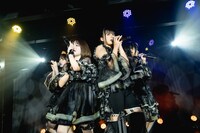 「fishbowl 1st oneman tour『ブリストルシュブンキン』」ファイナル公演の様子。（撮影：ヤギタツノリ）