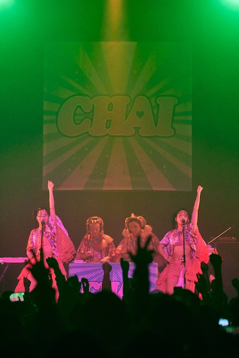 「CHAI JAPAN TOUR 2023『ジャジャーンTOUR』」東京・恵比寿ザ・ガーデンホール公演の様子。（Photo by Yoshio Nakaiso）