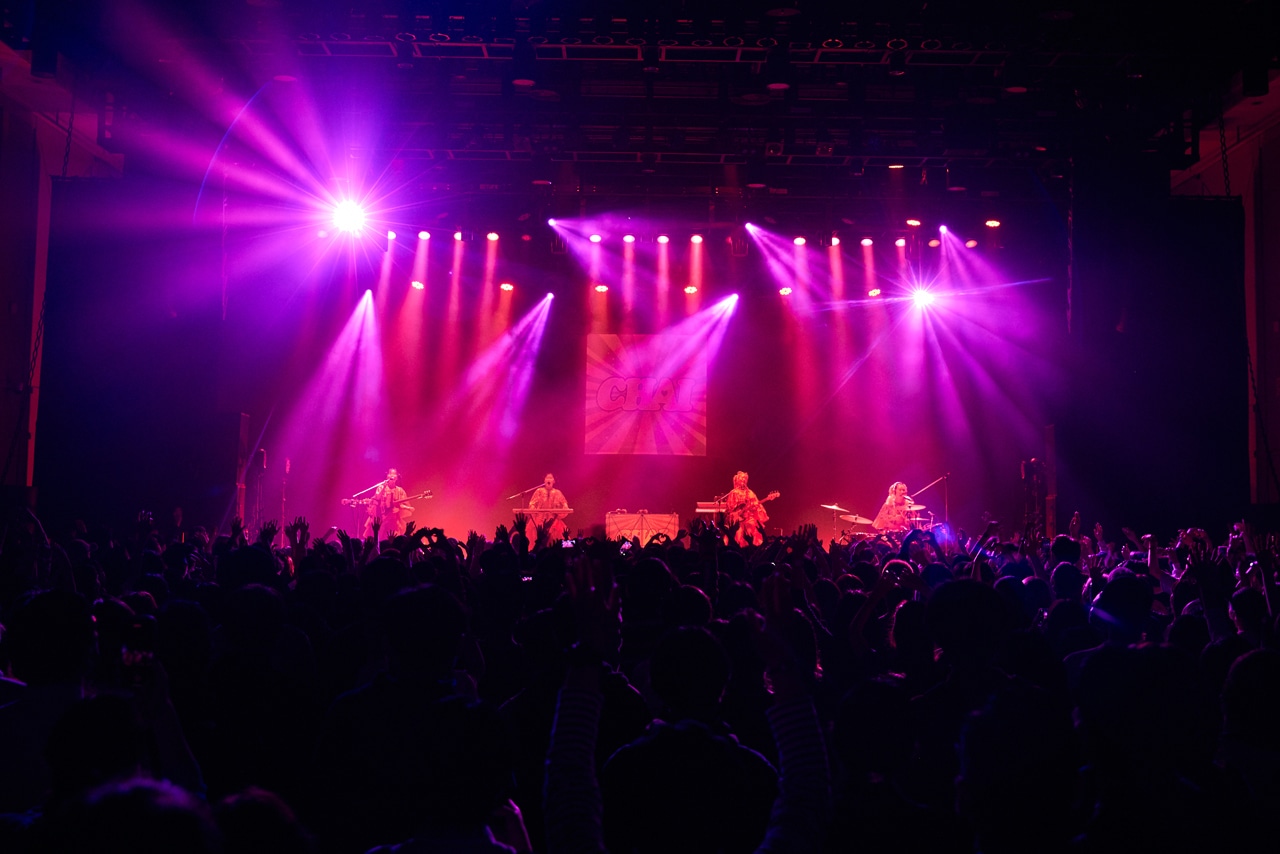 「CHAI JAPAN TOUR 2023『ジャジャーンTOUR』」東京・恵比寿ザ・ガーデンホール公演の様子。（Photo by Yoshio Nakaiso）