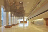 東京オペラシティコンサートホール ホワイエ