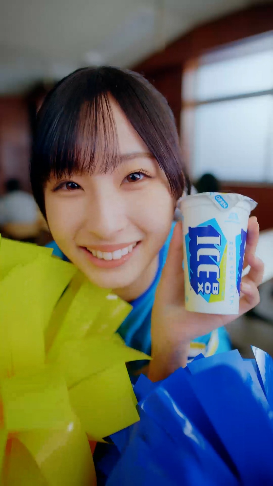 「アイスボックス」WebCM「ひんやりリフレッシュもね」編より。
