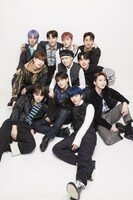 「HOT PEPPER Beauty」4月号表紙アザーカット