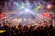 「NHK MUSIC 桑田佳祐 LIVE SPECIAL 『クローズアップ佳祐～桑子じゃないよ、桑田だよ～』完全版」より。 (c)NHK