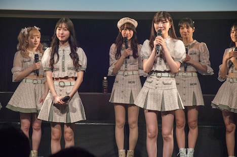 新メンバーの渡邉希奏と永田真由美。