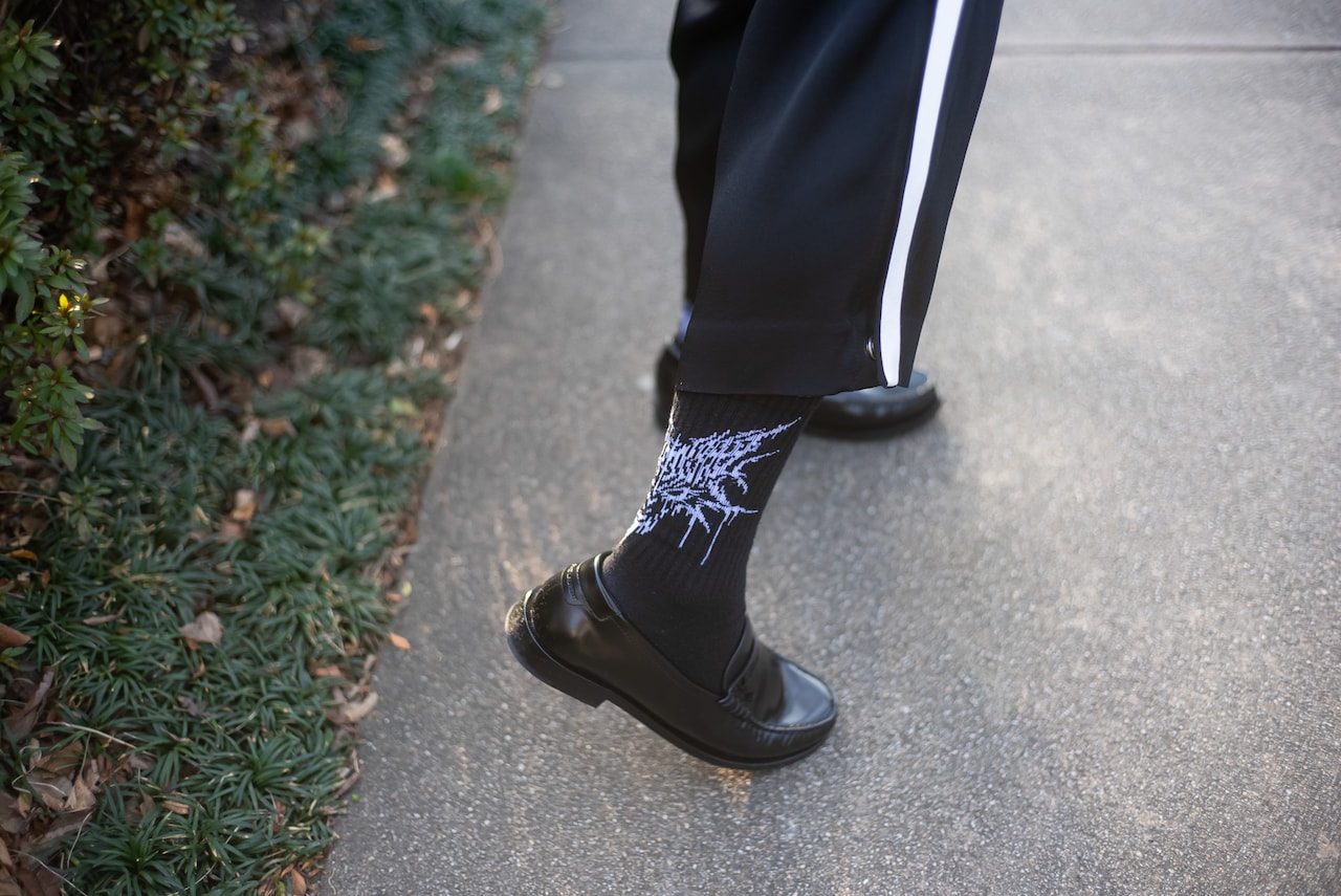 宮崎が着用してきた、BABYMETALグッズのソックス。