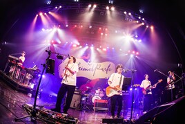 フジファブリック×くるりが東京で初対バン、万感の思い込めて奏でたロックンロール