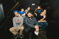 スカートとPUNPEE。（撮影：タマイシンゴ）