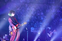 長谷川カオナシ（B, Cho, Key）（撮影：関信行）