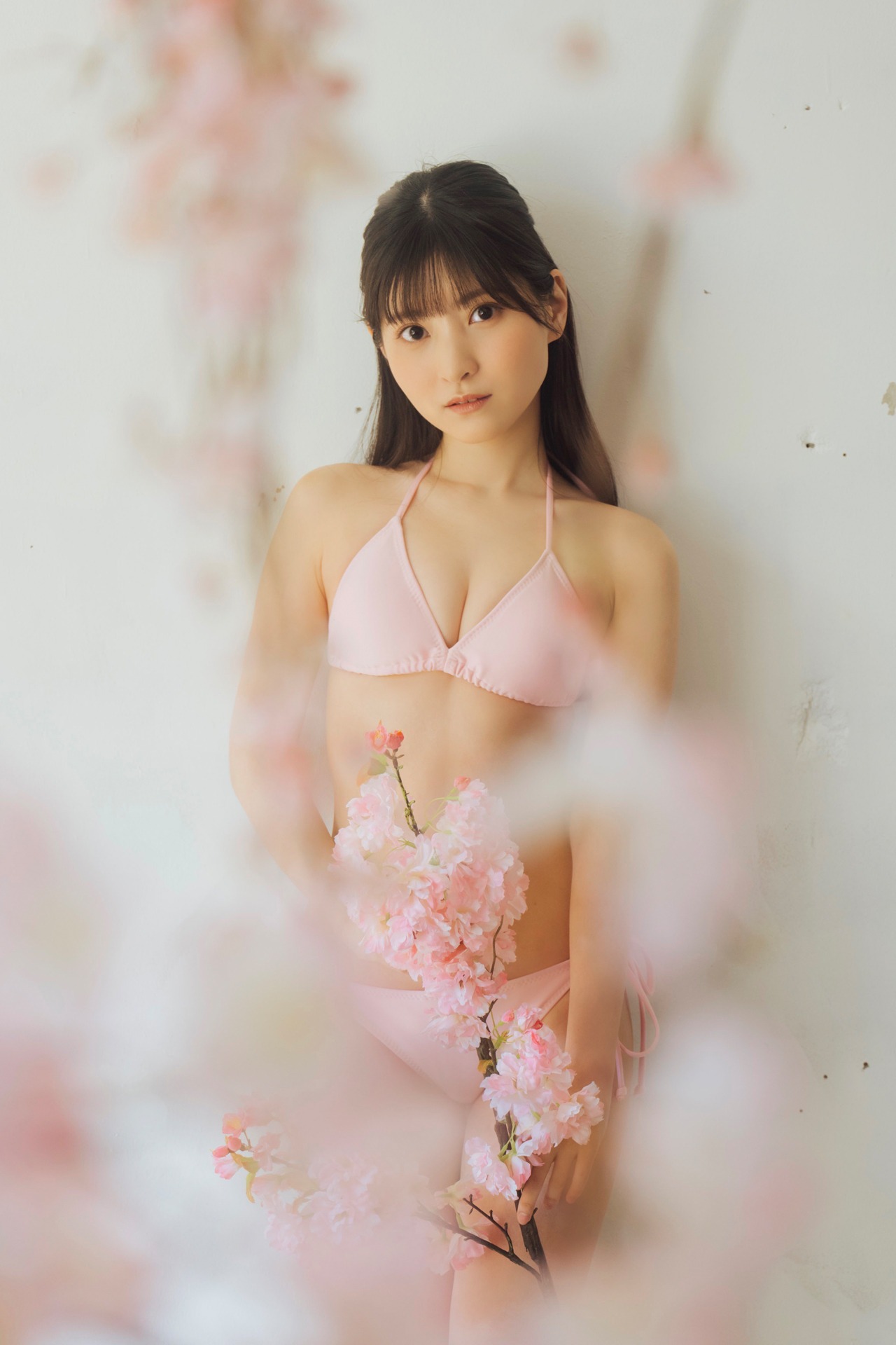 小鳥遊るい (c)「B.L.T.2023年5月号」（東京ニュース通信社刊）（写真：横山マサト）