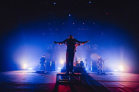 「優游涵泳回遊宴-FREDERHYTHM HALL 2023-」東京公演の様子。（撮影：西槇太一）