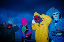 TENDOUJI「BeachBoys」ミュージックビデオより。