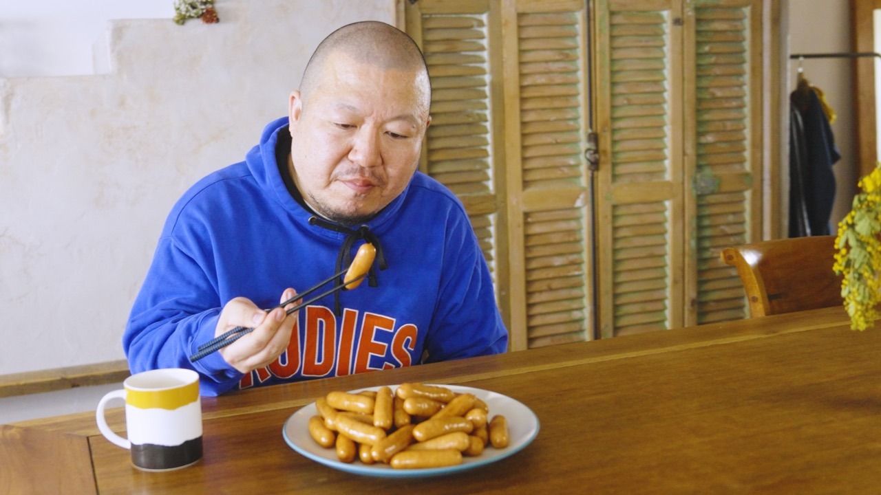 崇勲「遭遇」ミュージックビデオより。