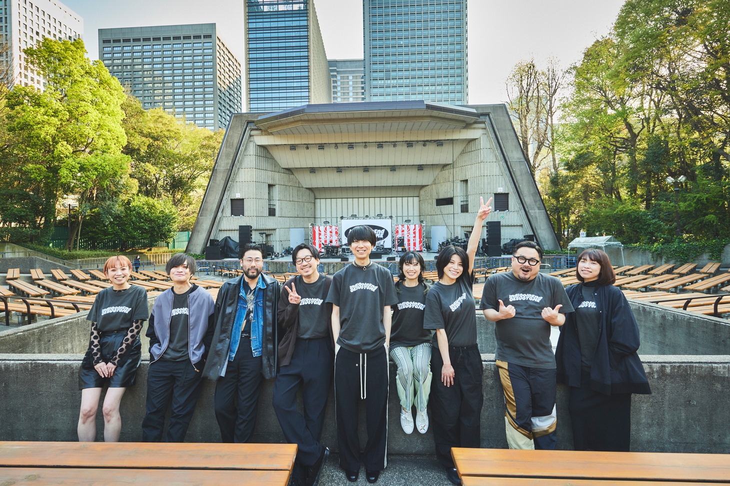 indigo la Endとゲスの極み乙女。（撮影：鳥居洋介）