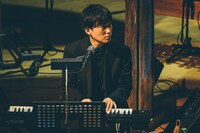 蓮沼執太（Vo, Key）（撮影：後藤武浩）