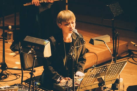 三浦千明（Vo, Flugelhorn, Glocken）（撮影：後藤武浩）