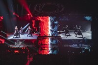 BABYMETALとその分身。（4月2日公演）（Photo by Takeshi Yao）