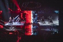 BABYMETALとその分身。（4月2日公演）（Photo by Takeshi Yao）