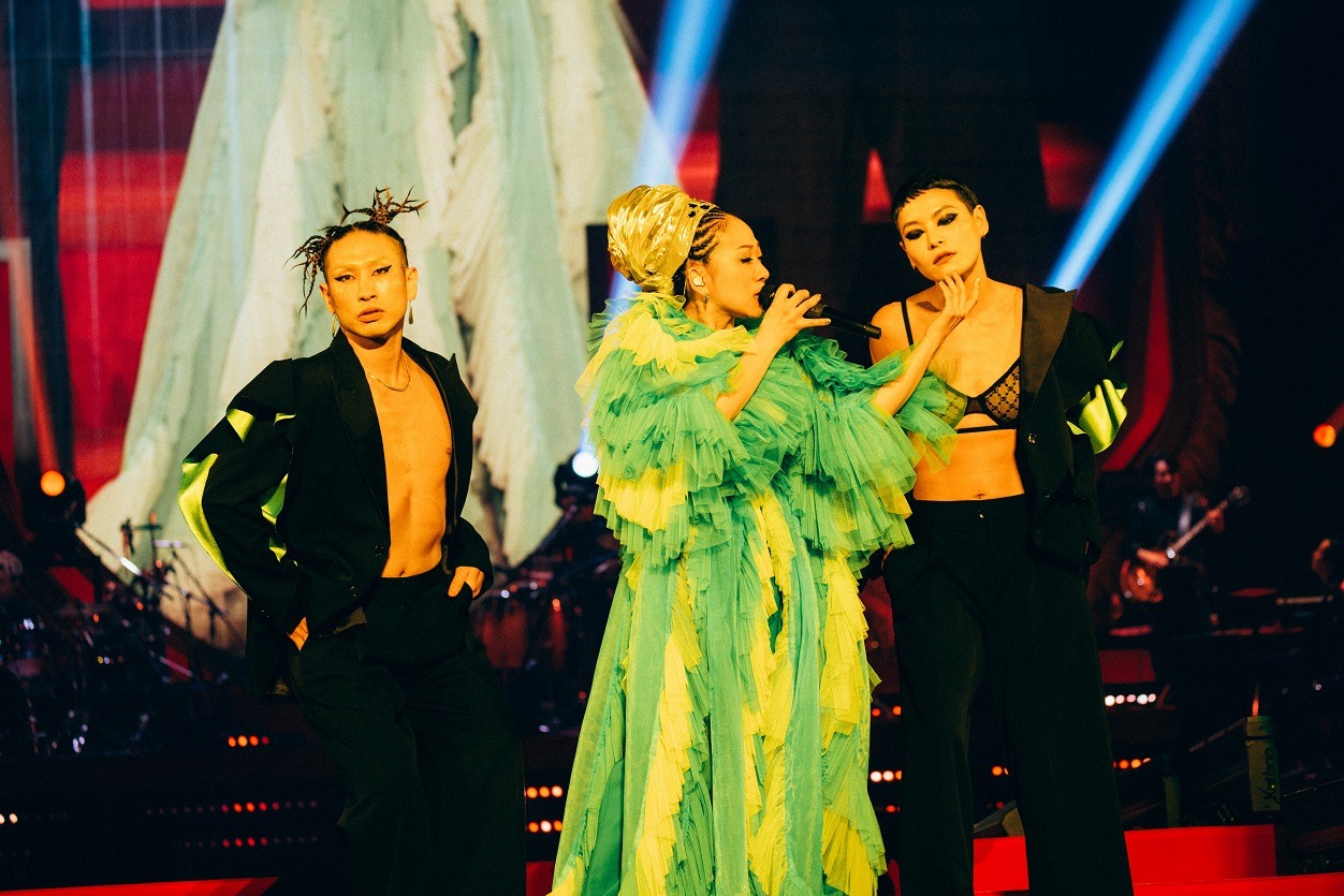 MISIA「Yakult presents 25th Anniversary MISIA THE GREAT HOPE」有明アリーナ公演の様子。