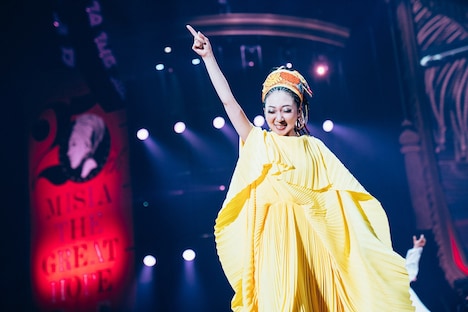 MISIA「Yakult presents 25th Anniversary MISIA THE GREAT HOPE」有明アリーナ公演の様子。