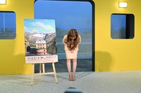 会見を終え、深々とお辞儀をする本田仁美（AKB48）。