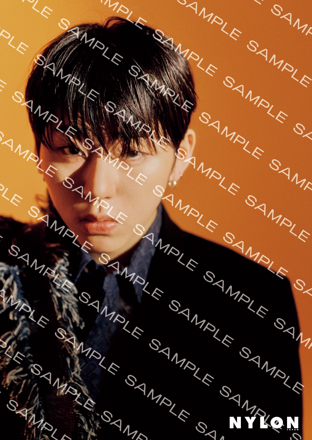 「ZICO ISSUE」HMV&BOOKS online購入者特典のフォトカード。(c)NYLON JAPAN