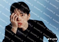 「ZICO ISSUE」タワーレコード オンライン購入者特典のフォトカード。(c)NYLON JAPAN