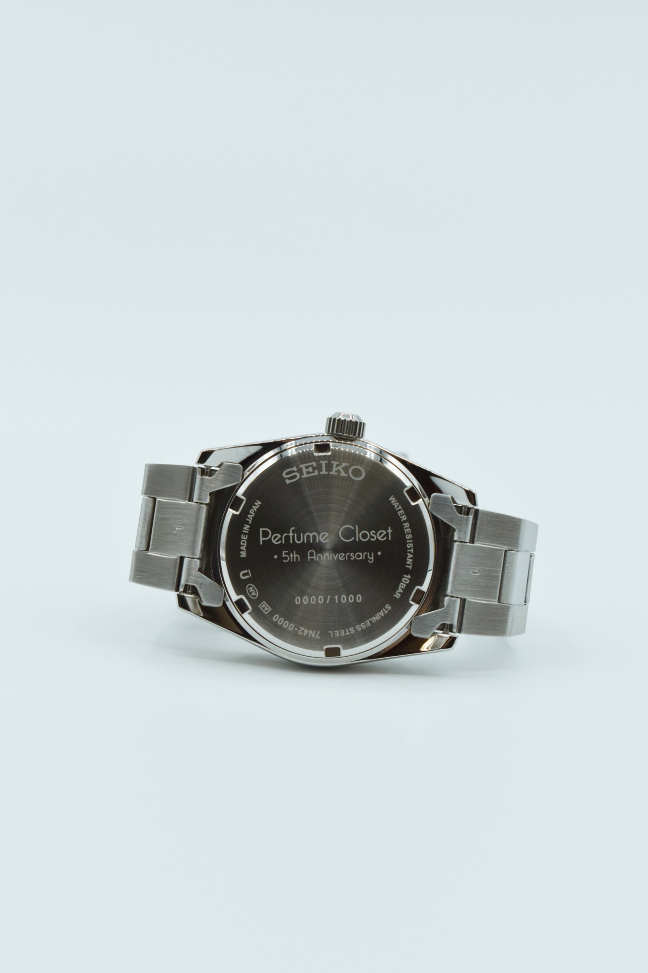 「Perfume Closet Watch -Limited Edition-」裏面