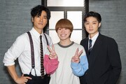 左から桐谷健太、大橋和也、磯村勇斗。(c)テレビ朝日