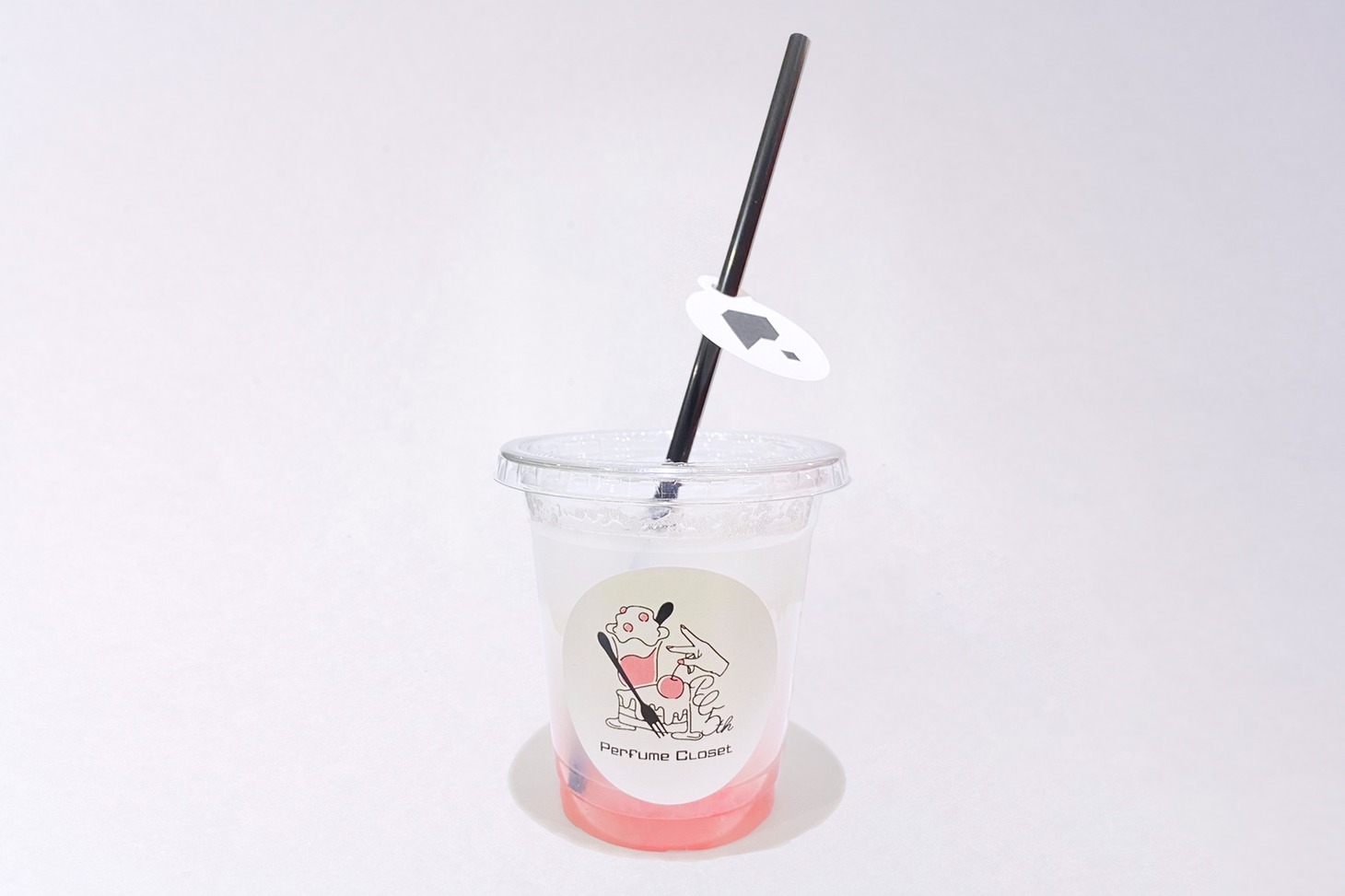 ラフォーレ原宿のMILK MILK MILK!で販売される、「Perfume Closet」コラボレーションメニューの「Perfume Closet ソーダドリンク」。