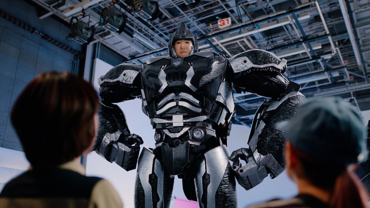 和田アキ子出演「和田アキ子、トランスフォーム！」CMより。