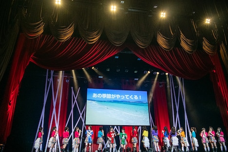 今年の夏曲を予告する虹のコンキスタドール。