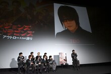 「TEIO」と紹介される森川智之。