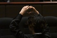 MUZEにハートを送るNAOYA。