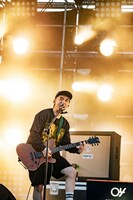 04 Limited SazabysのRYU-TA（G, Cho）。