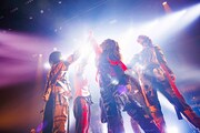 BiSH「PUNK SWiNDLE TOUR」秋田・あきた芸術劇場ミルハス公演の様子。