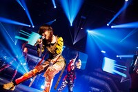 BiSH「PUNK SWiNDLE TOUR」秋田・あきた芸術劇場ミルハス公演の様子。