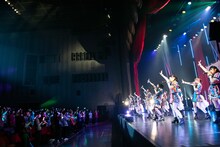 虹のコンキスタドール「全国美味いもの征服ツアー2023～おかわり編～」最終公演の様子。