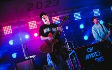 04 Limited SazabysのRYU-TA（G, Cho）。