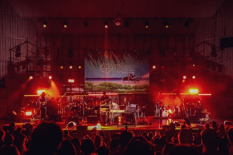 「SAKAI YU "LOVERS" CONCERT 2023 in YAON」の様子。（撮影：岩佐篤樹）