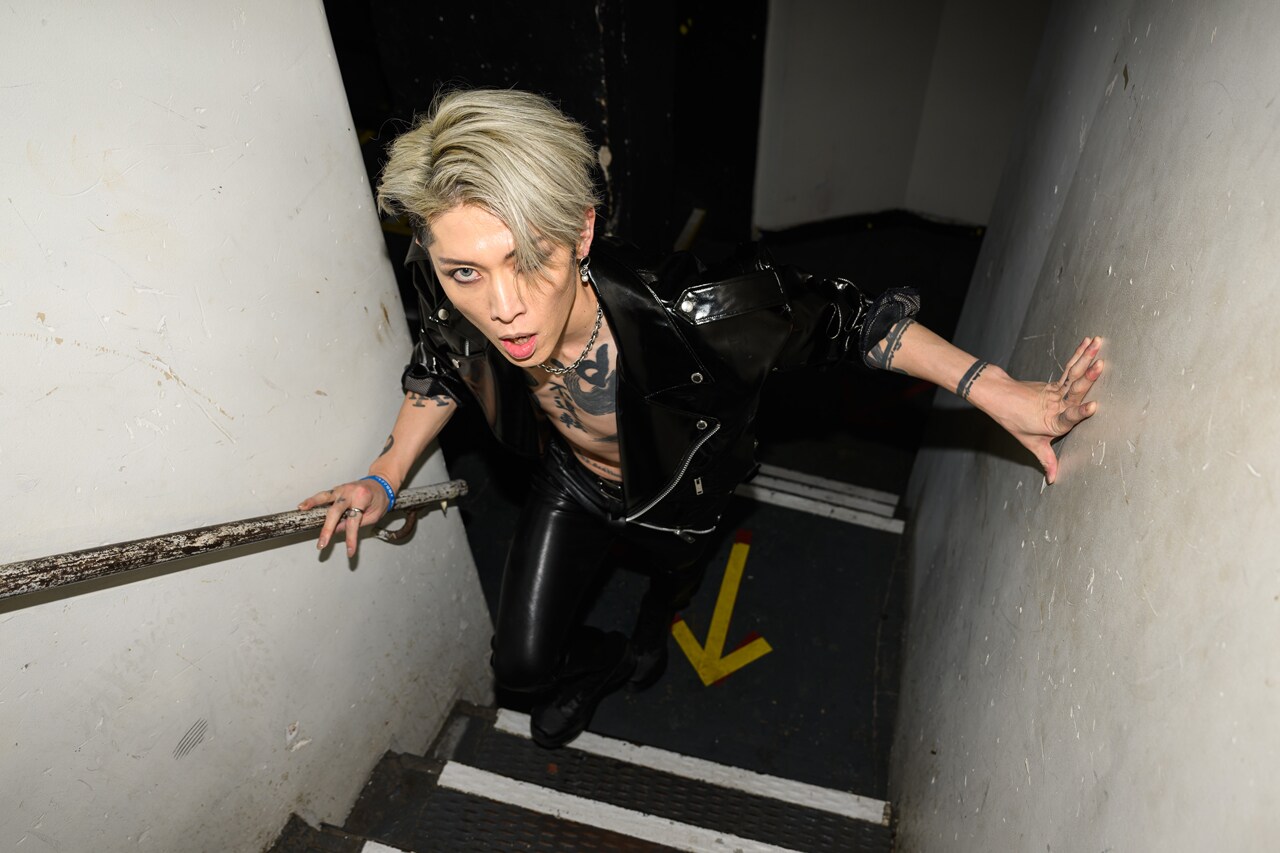 MIYAVI、ソロ初ライブ会場で20周年公演「お祝いがてら踊りに（暴れに）来てください」