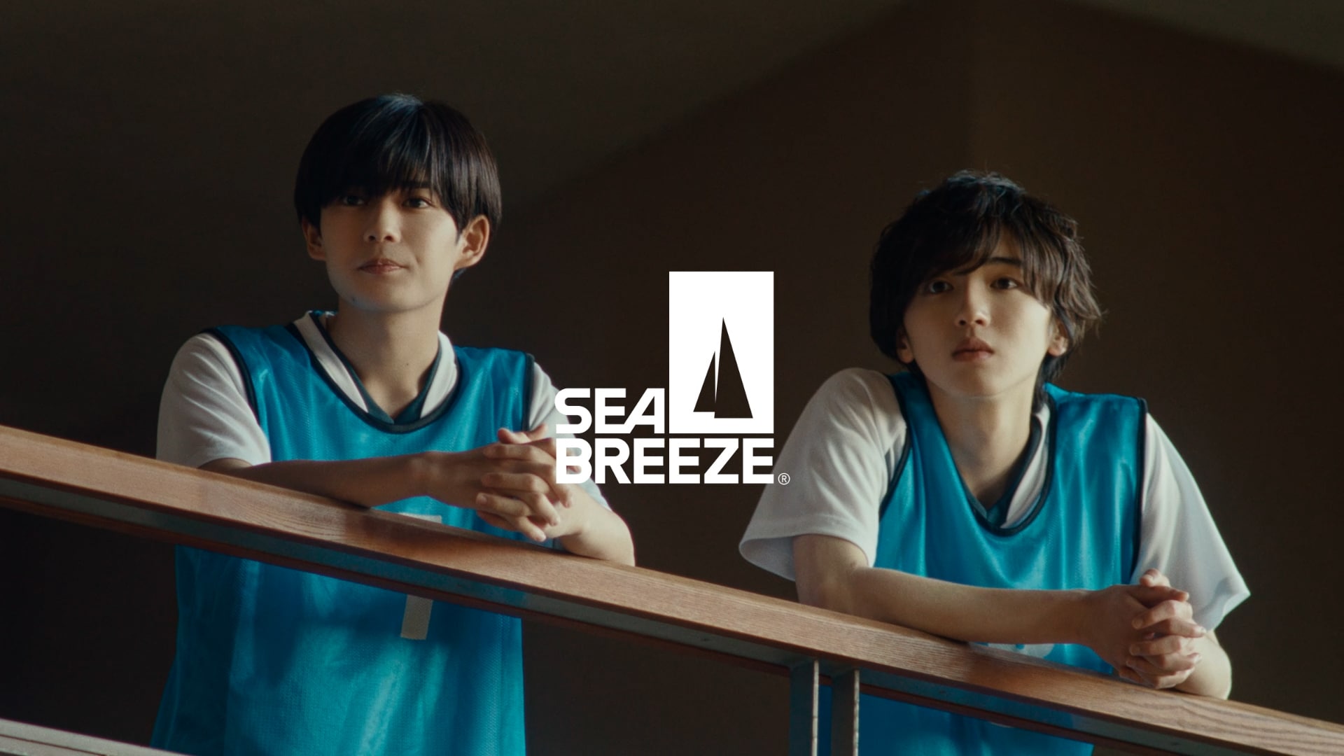 道枝駿佑＆長尾謙杜がサッカー部員演じるCMの番外編公開、AmBitious