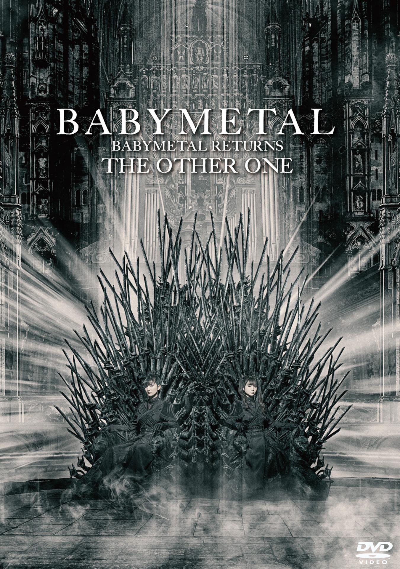 BABYMETAL「BABYMETAL RETURNS - THE OTHER ONE -」通常盤DVDジャケット