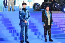 宮沢氷魚と古田新太。
