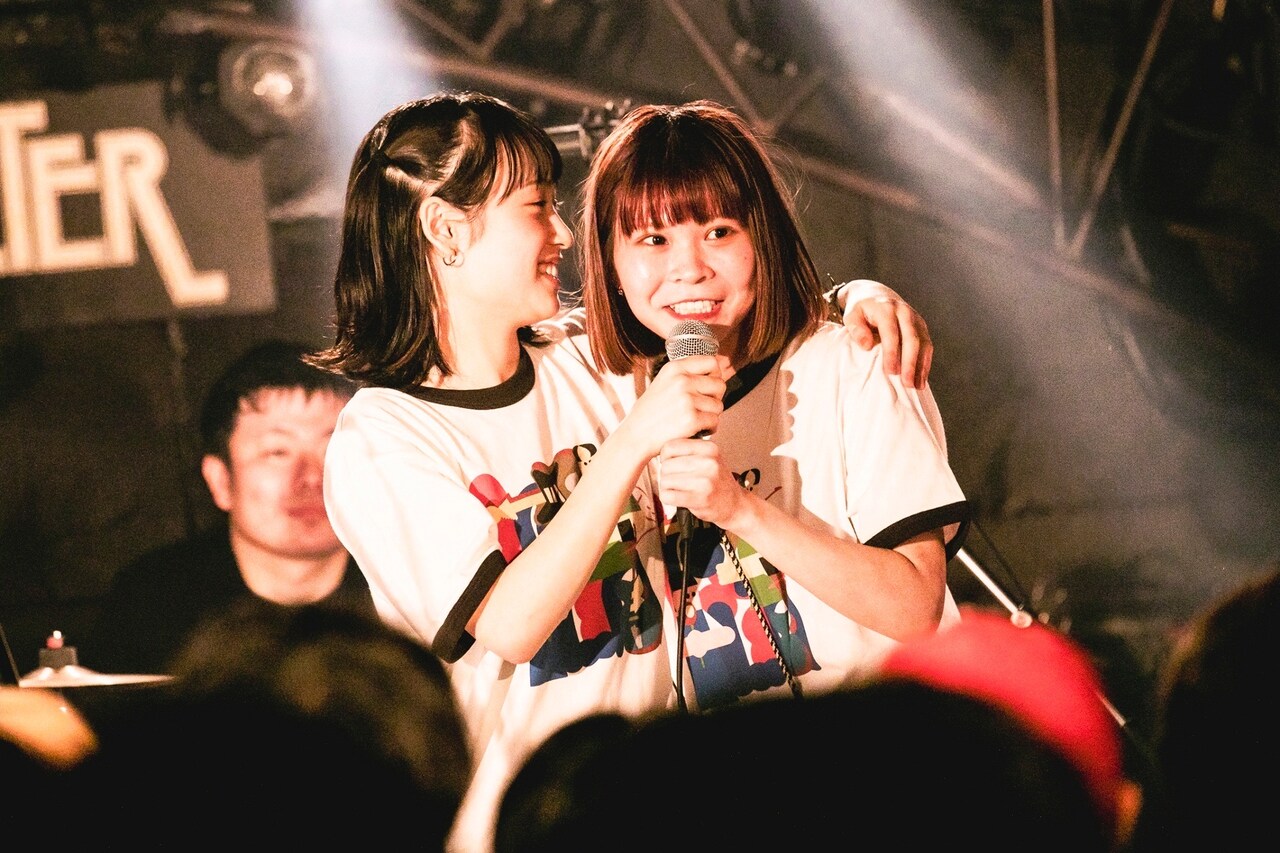 左からなち（サバシスター）、有明（レイラ）。 （撮影：齋藤タカヒロ