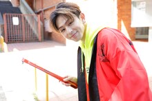 ゴミを拾ったEIKU（ONE N' ONLY）。