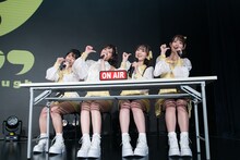 「ラフ×ラフの100億点レディオ」の様子。