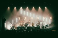 「WHAT IS TENDRE? - 5th Anniversary concert Part.1 -」の様子。（Photo by Ray Otabe）